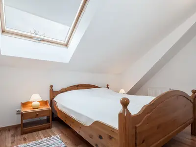 drittes Schlafzimmer mit Doppelbett