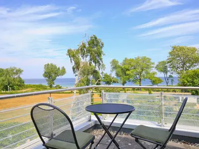 Balkon mit Meerblick