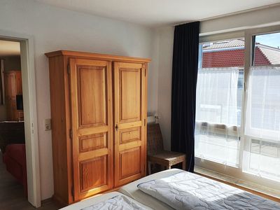 Kleiderschrank im Schlafzimmer