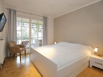 1. Schlafzimmer mit Doppelbett