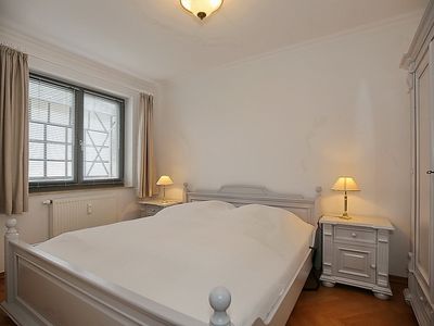 Schlafzimmer mit Doppelbett