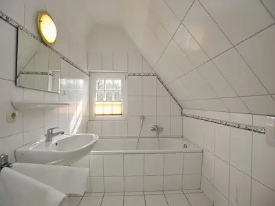 Badezimmer mit Badewanne