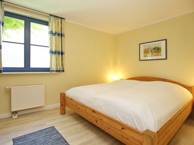 Doppelbett im Schlafzimmer