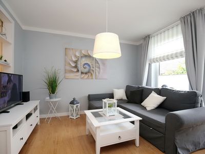 Wohnzimmer mit 3-er Sofa