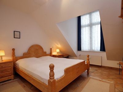 1.Schlafzimmer mit Doppelbett