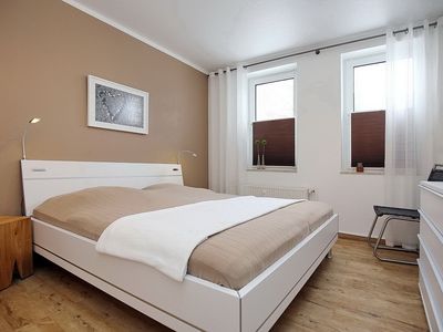 1. Schlafzimmer mit Doppelbett