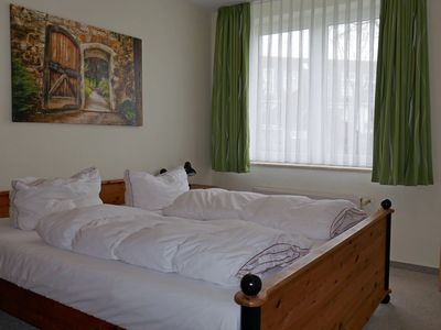 Schlafzimmer mit Doppelbett