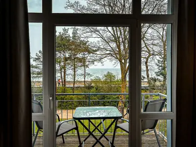 Blick zum Balkon
