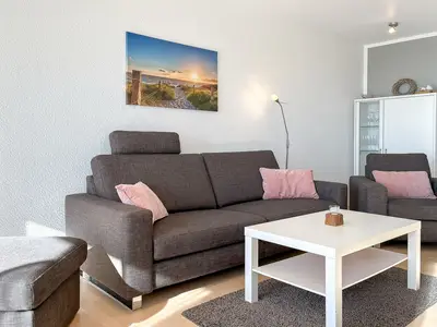 Wohnzimmer Sofa und Sessel