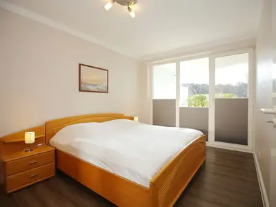 Schlafzimmer mit Doppelbett
