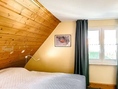 Doppelbett im Wohnbereich