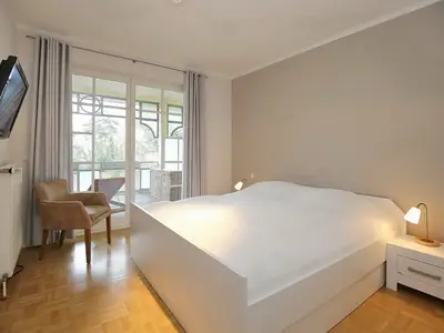 1. Schlafzimmer mit Doppelbett
