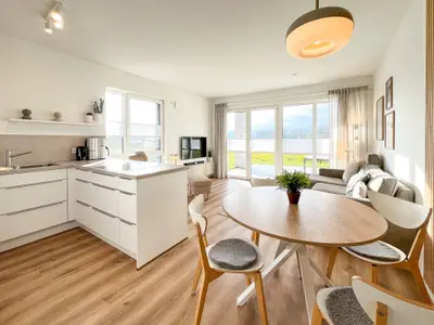Wohnzimmer mit Essbereich