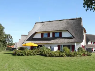 Ferienwohnung für 7 Personen (102 m²) in Boltenhagen (Ostseebad) 1/10