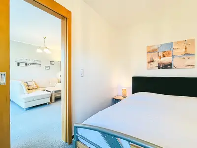 Schlafzimmer mit Doppelbett