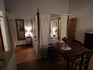 22447981-Ferienwohnung-2-Bondeno-300x225-1