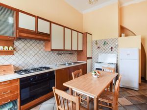 23765364-Ferienwohnung-6-Bonifati-300x225-2