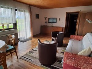 22421507-Ferienwohnung-4-Bonndorf im Schwarzwald-300x225-3