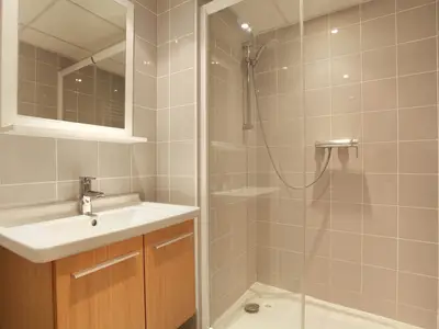 BathRoom BathRoom