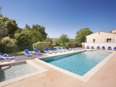 PoolOfHouse
