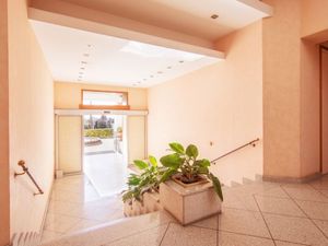 23564883-Ferienwohnung-4-Bordighera-300x225-3