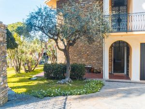 23627422-Ferienwohnung-6-Bordighera-300x225-1