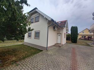 23890272-Ferienwohnung-6-Borgáta-300x225-2