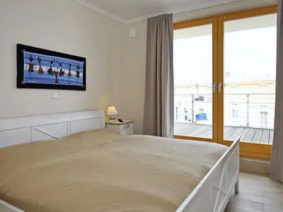 Schlafzimmer mit Doppelbett