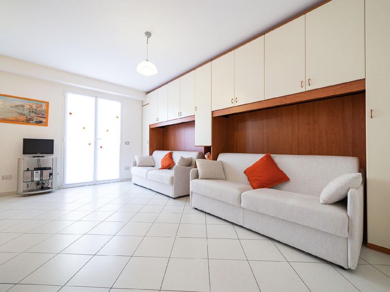 23079667-Ferienwohnung-4-Borghetto Santo Spirito-800x600-2