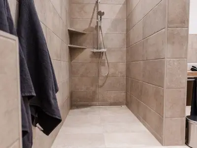 ebenerdige, begehbare Dusche