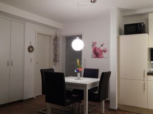 22424867-Ferienwohnung-4-Borkum-300x225-3