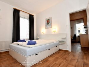 23880976-Ferienwohnung-2-Borkum-300x225-3