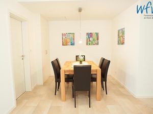 23923548-Ferienwohnung-4-Borkum-300x225-1