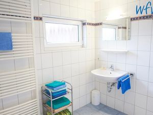 23923556-Ferienwohnung-4-Borkum-300x225-5