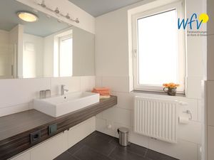 23920643-Ferienwohnung-2-Borkum-300x225-5