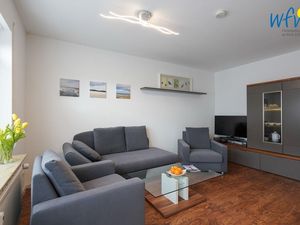 23827895-Ferienwohnung-3-Borkum-300x225-5