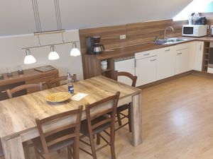 23881508-Ferienwohnung-4-Borkum-300x225-3