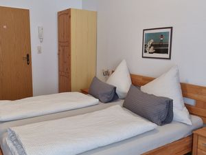 23882028-Ferienwohnung-2-Borkum-300x225-5