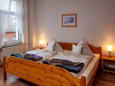 Schlafzimmer mit Doppelbett