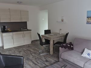 23882037-Ferienwohnung-4-Borkum-300x225-3