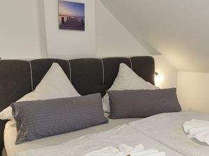 23882037-Ferienwohnung-4-Borkum-300x225-4