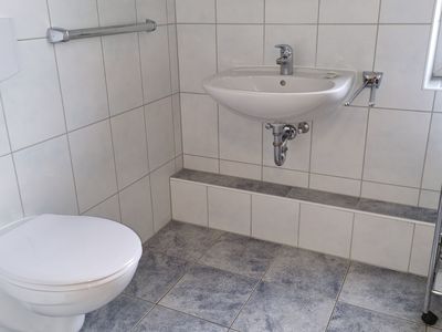 Großes Bad WC mit Dusche