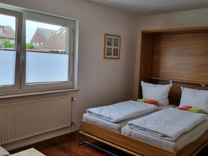 23885888-Ferienwohnung-2-Borkum-300x225-5