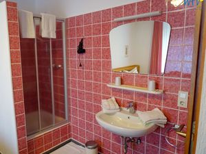 23975918-Ferienwohnung-2-Borkum-300x225-5