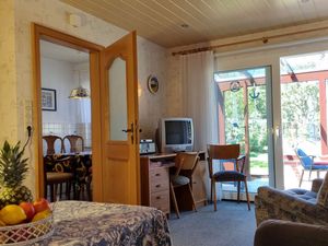 24030554-Ferienwohnung-2-Borkum-300x225-3