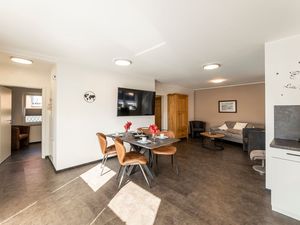 23898080-Ferienwohnung-4-Borkum-300x225-2