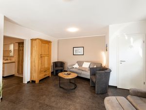 23898080-Ferienwohnung-4-Borkum-300x225-5