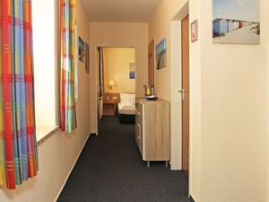 24048338-Ferienwohnung-4-Borkum-300x225-5