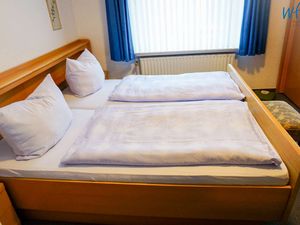 23975916-Ferienwohnung-4-Borkum-300x225-5