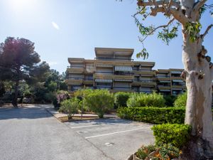 23868514-Ferienwohnung-4-Bormes-les-Mimosas-300x225-1